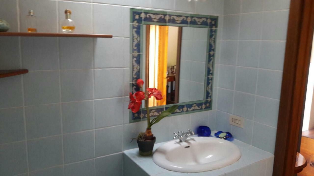 Casina In Pietra Villa Pistoia Luaran gambar